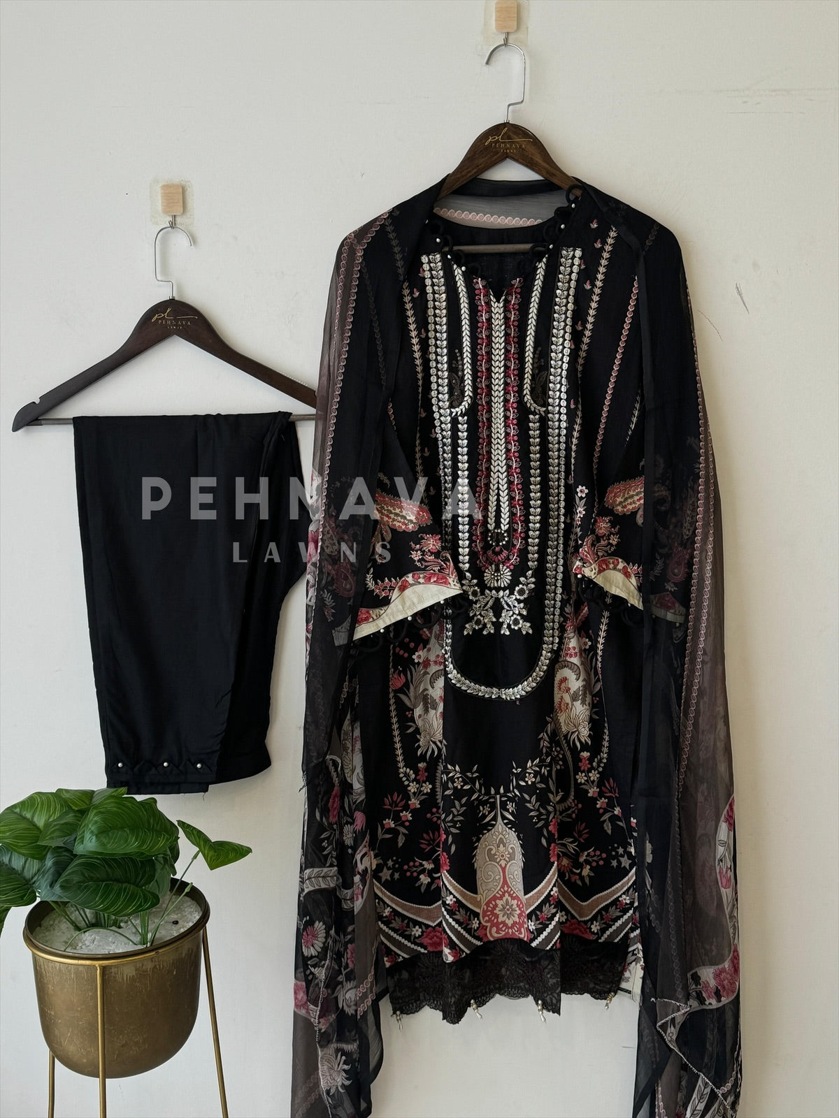 Embroidery Printed Suit Set-1513