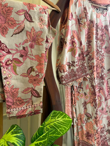 Traditional Embroidery Detailed Suit-5