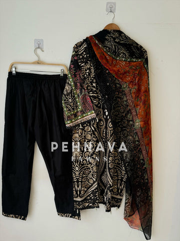 Black Digital Printed Lawn Suit With Chiffon Dupatta