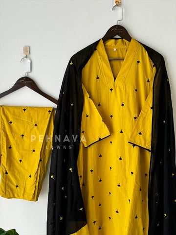 V-Neck Embroidered Cotton Suit - Pehnava Lawns