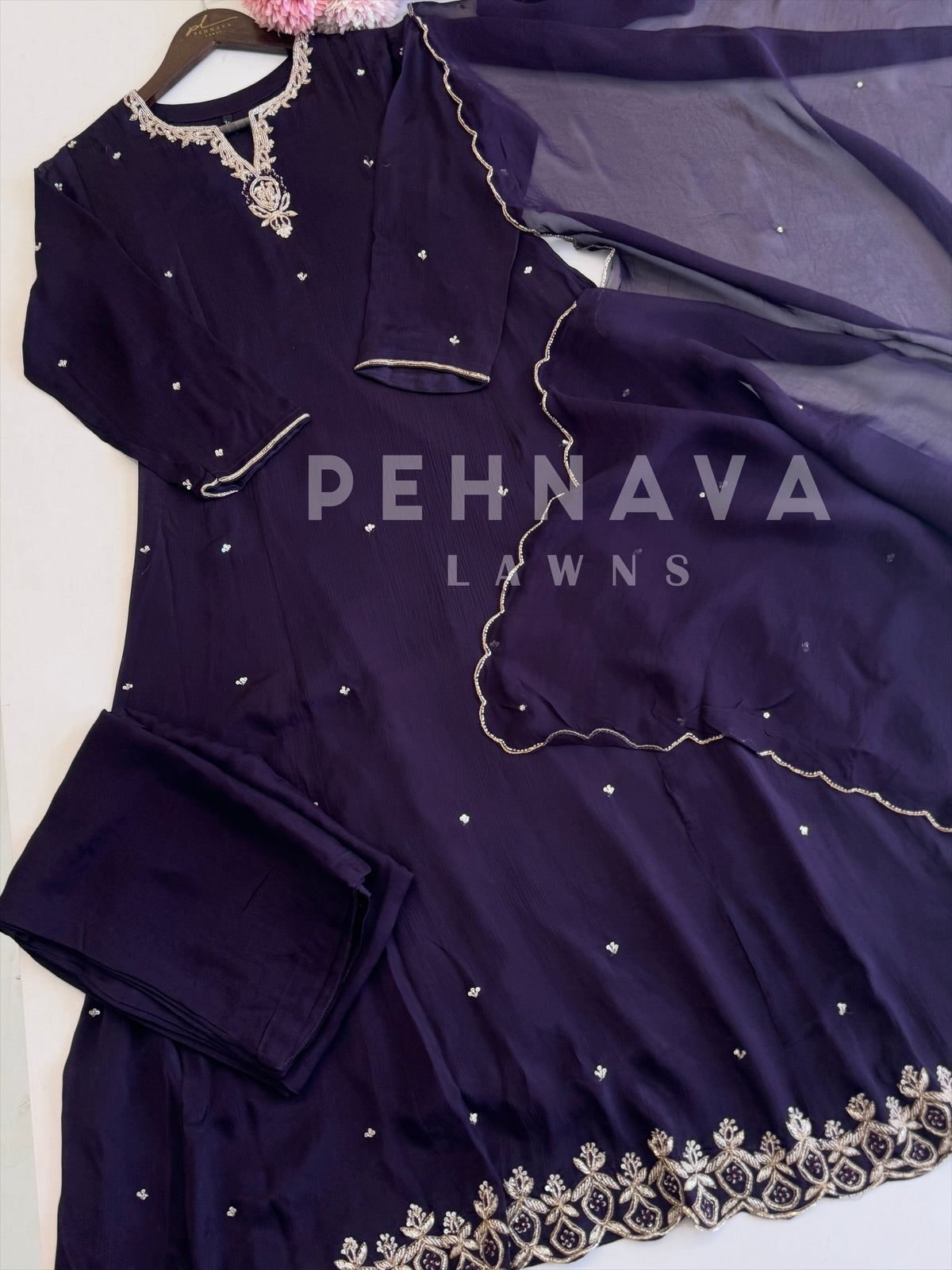 Chinon Premium Suit Set