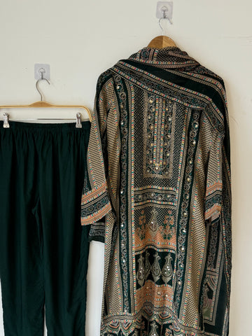 Green Flowy crepe Suit-2000