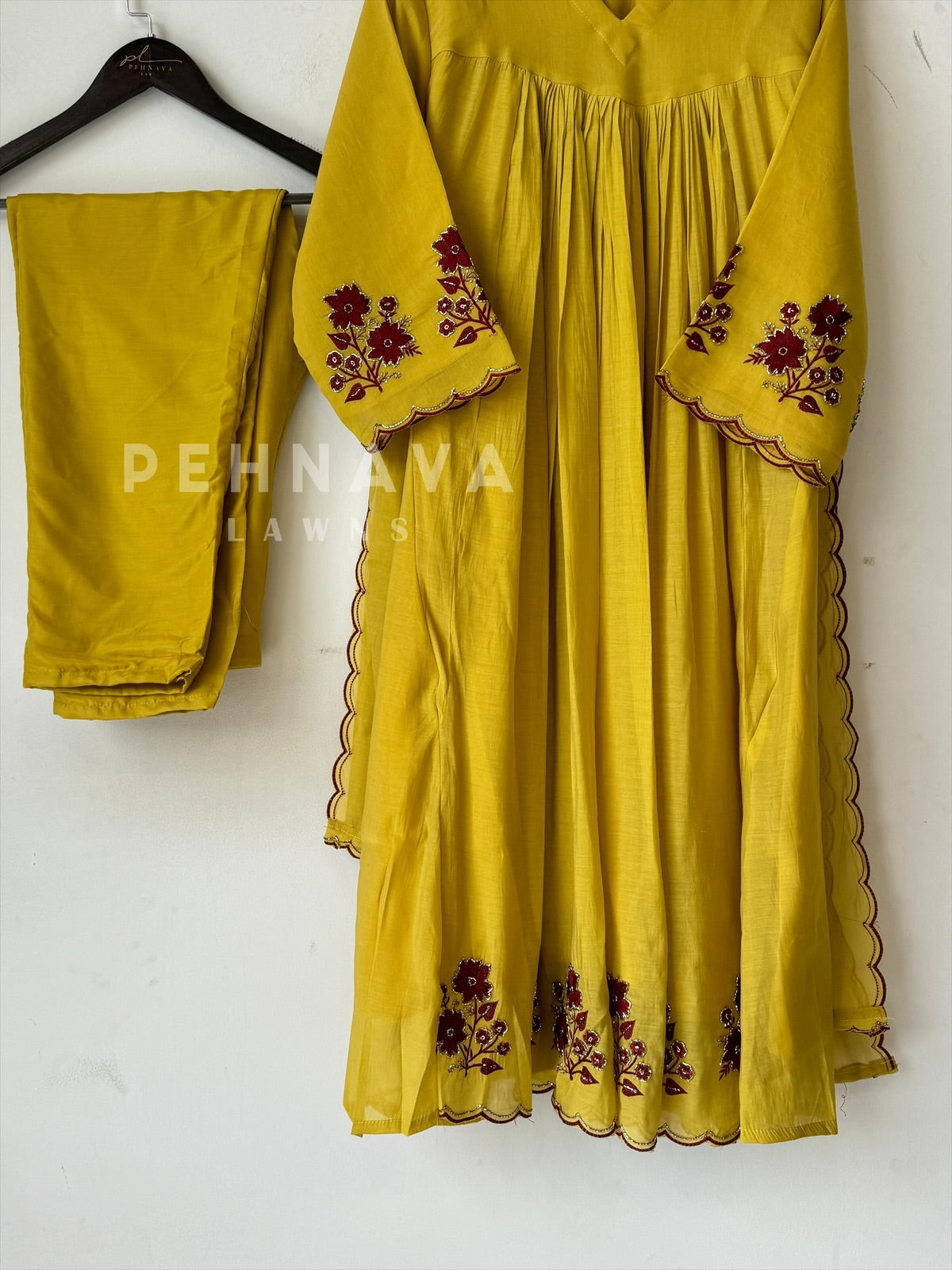 Handworked pleated suit [6-8 Days Dispatching Time] - Pehnava Lawns