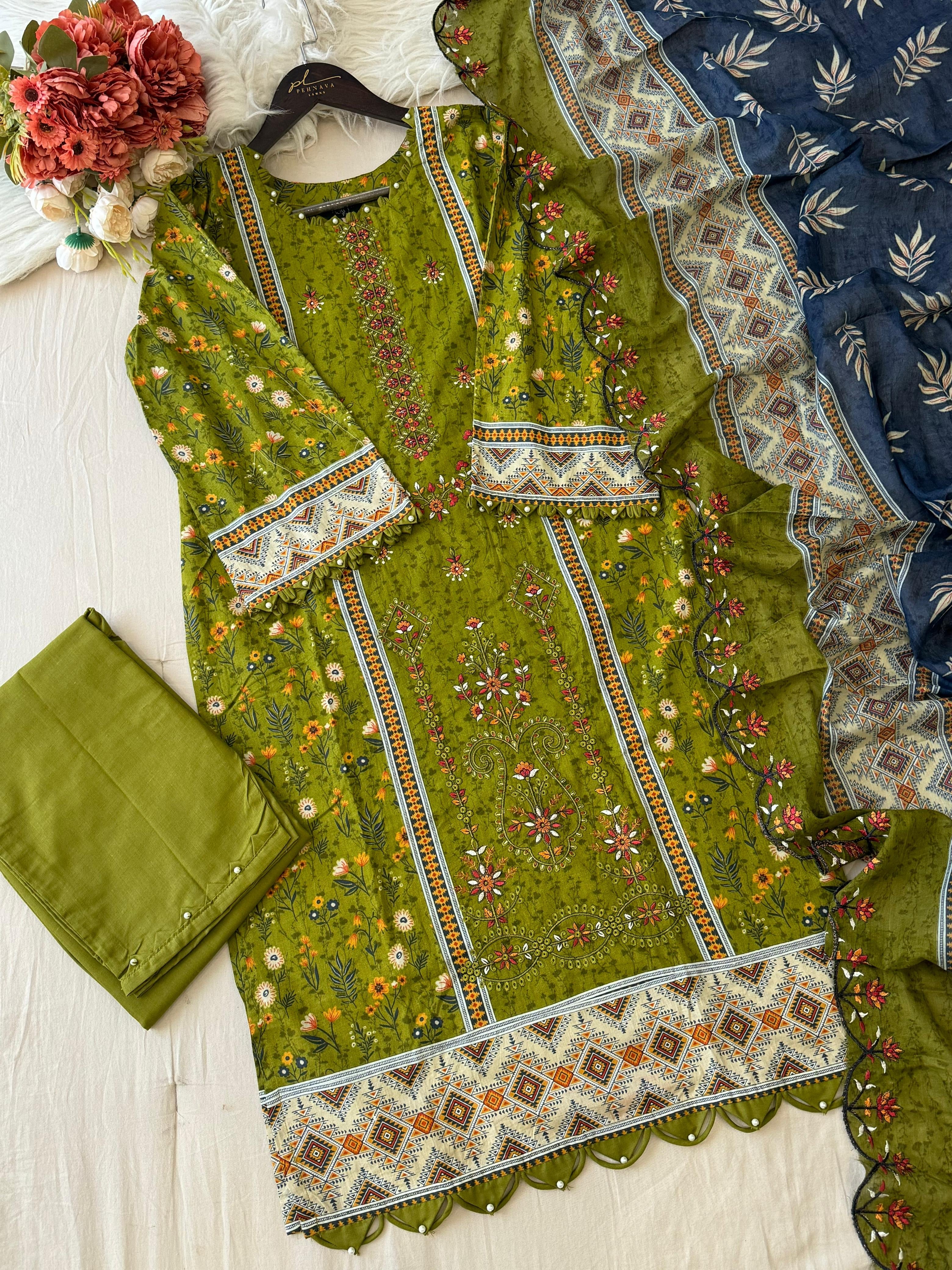 Casual Embroidered Pakistani Suit-6