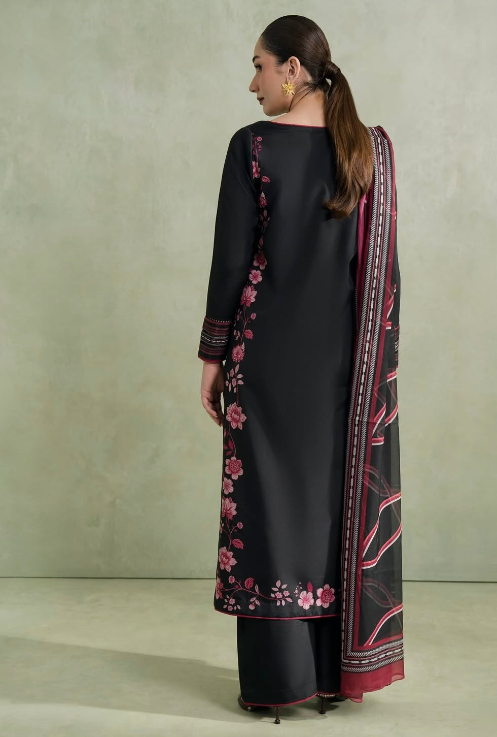 Premium Crepe Ethnic Suit - Pehnava Lawns