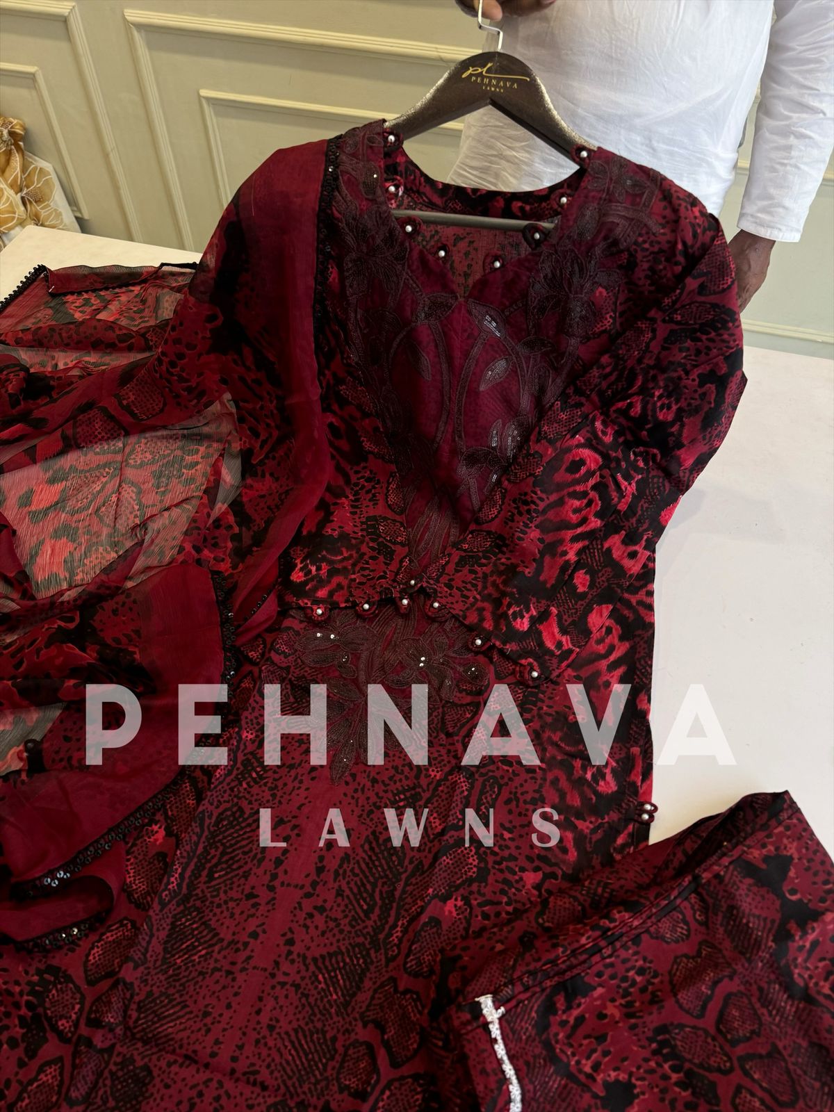 Floral Printed Ethnic Pak-Suit Ft. Chiffon/Cotton Dupatta-222