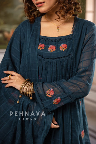 Floral Embroidered Anarkali Suit(7-10 Days Dispatching Time)