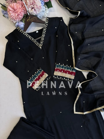 Classic Chanderi Suit - Pehnava Lawns