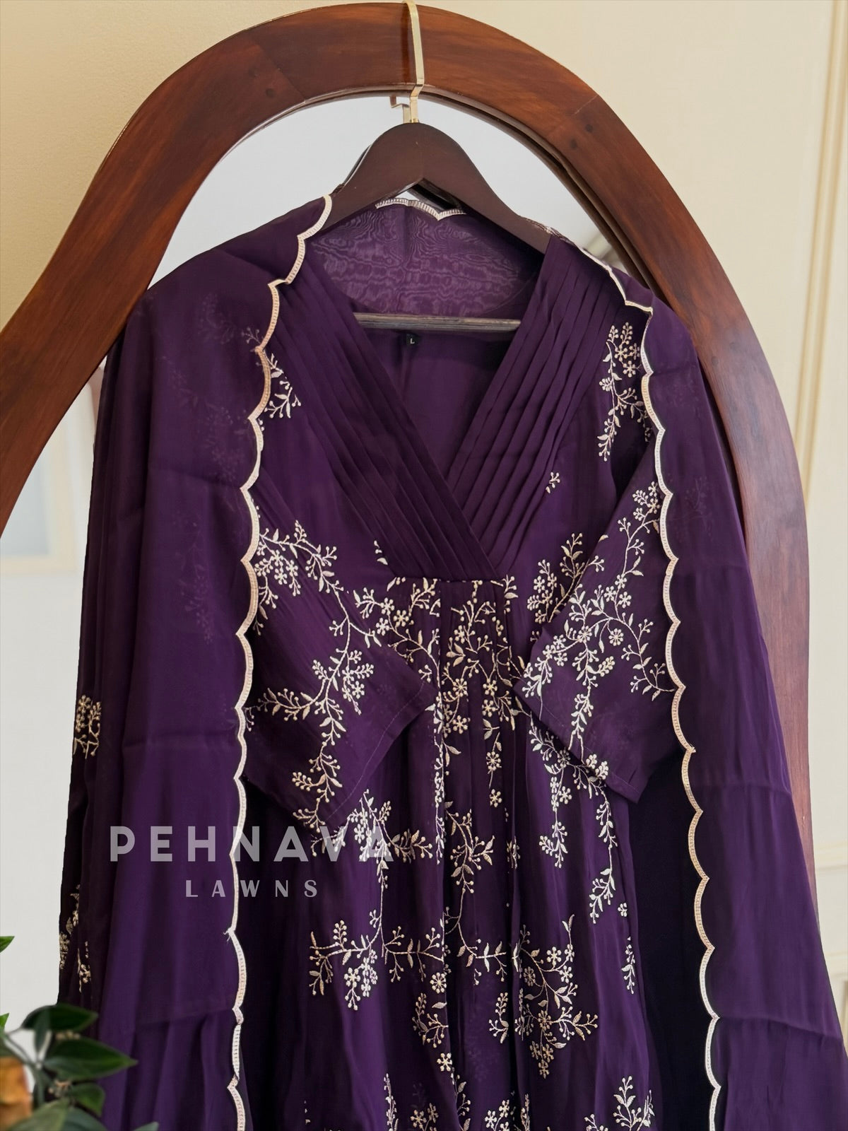 Scallop Border Embroidered Suit Set