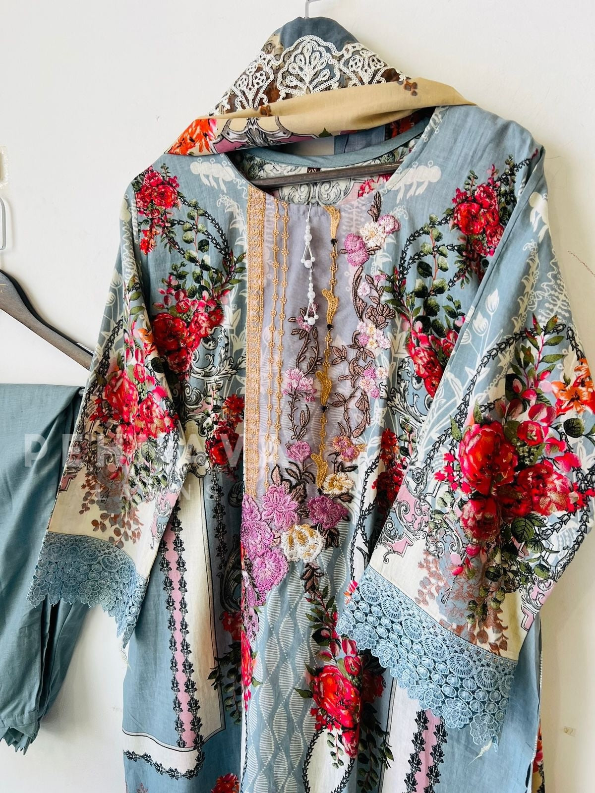Signature Lawn Suit-1506 - Pehnava Lawns