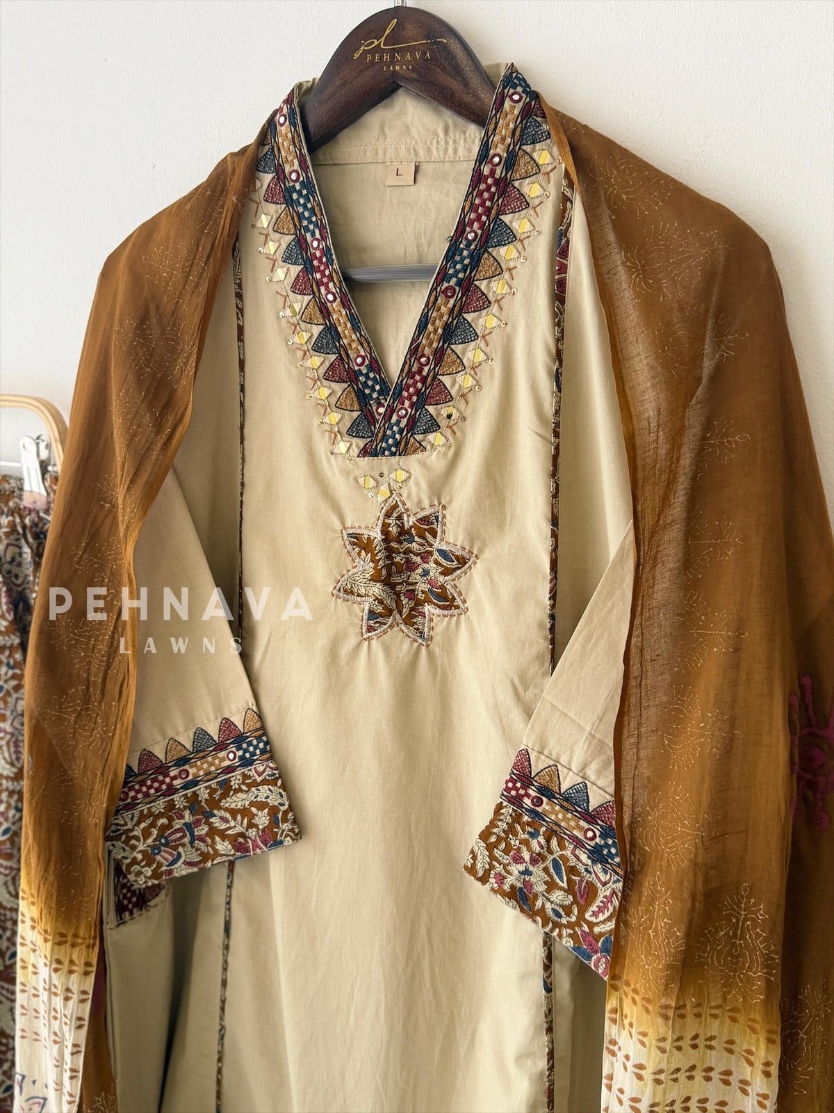 Classic Ethnic Print Suit-13048 - Pehnava Lawns