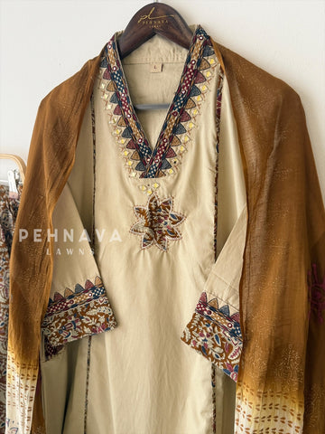 Classic Ethnic Print Suit-13048 - Pehnava Lawns