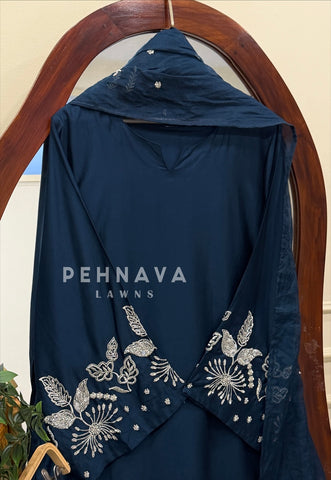 Premium Embroidered Three Piece Set-LRC321