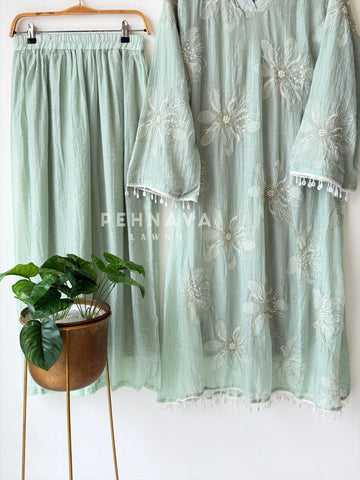 Soft Floral Embroidery Ensemble-4148 - Pehnava Lawns