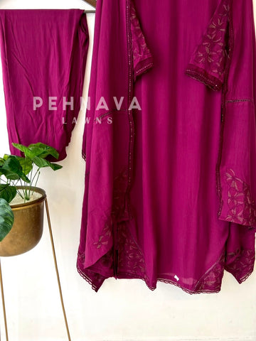 Embroidered Lace Detailed Suit-1001