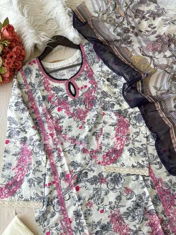 Floral Embroidered Lawn Suit-4004 - Pehnava Lawns