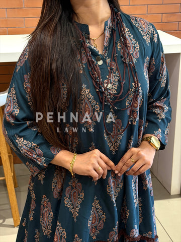 Printed Cowl Attire