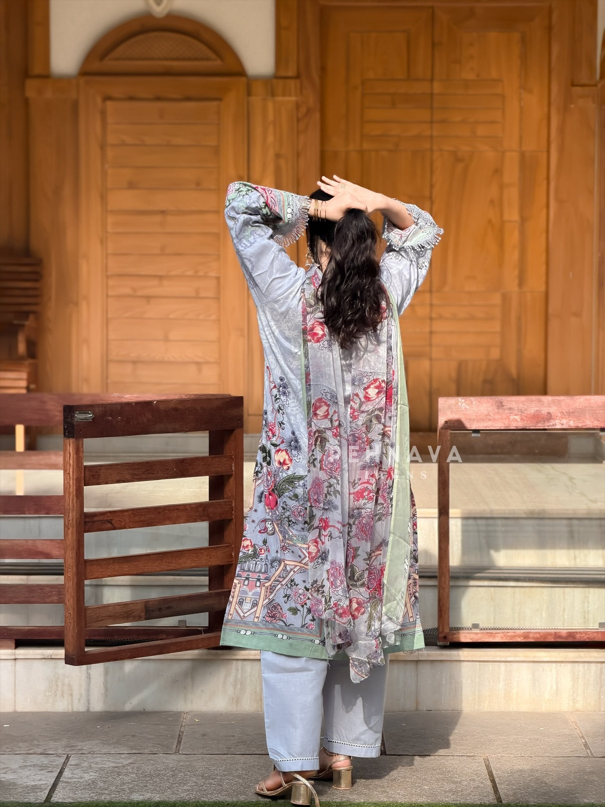 Signature Embroidered lawn Unstitched Suit 1520