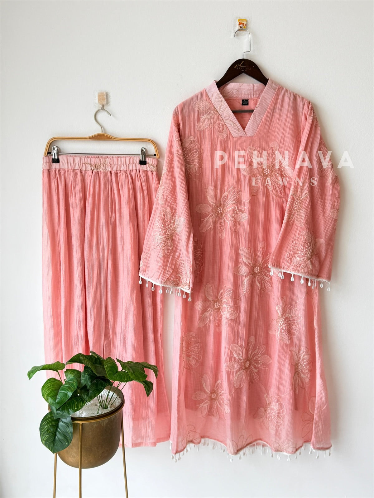 Soft Floral Embroidery Ensemble-4148 - Pehnava Lawns