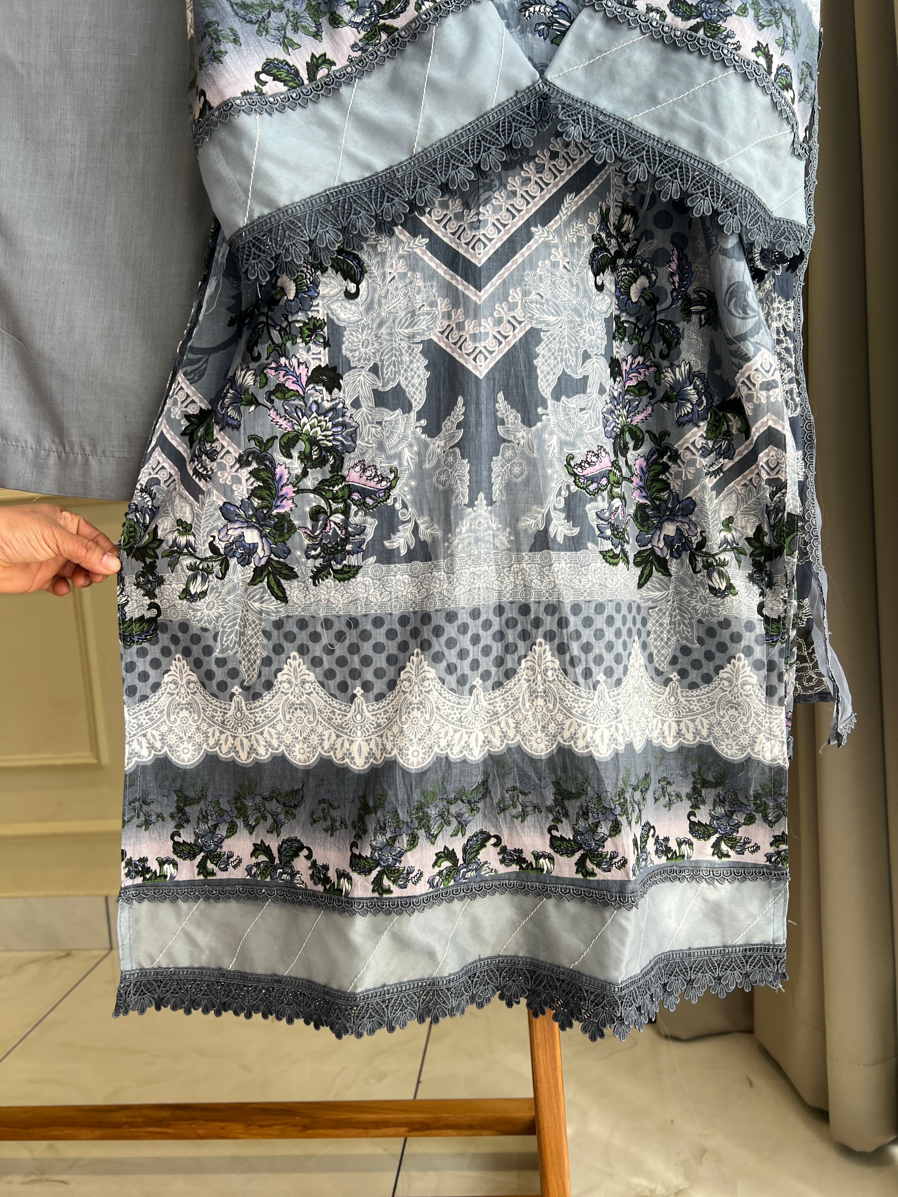 Lace Detailed Lawn Suit - Pehnava Lawns