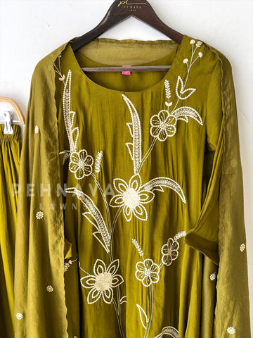 Floral Embroidered Suit-3022 - Pehnava Lawns