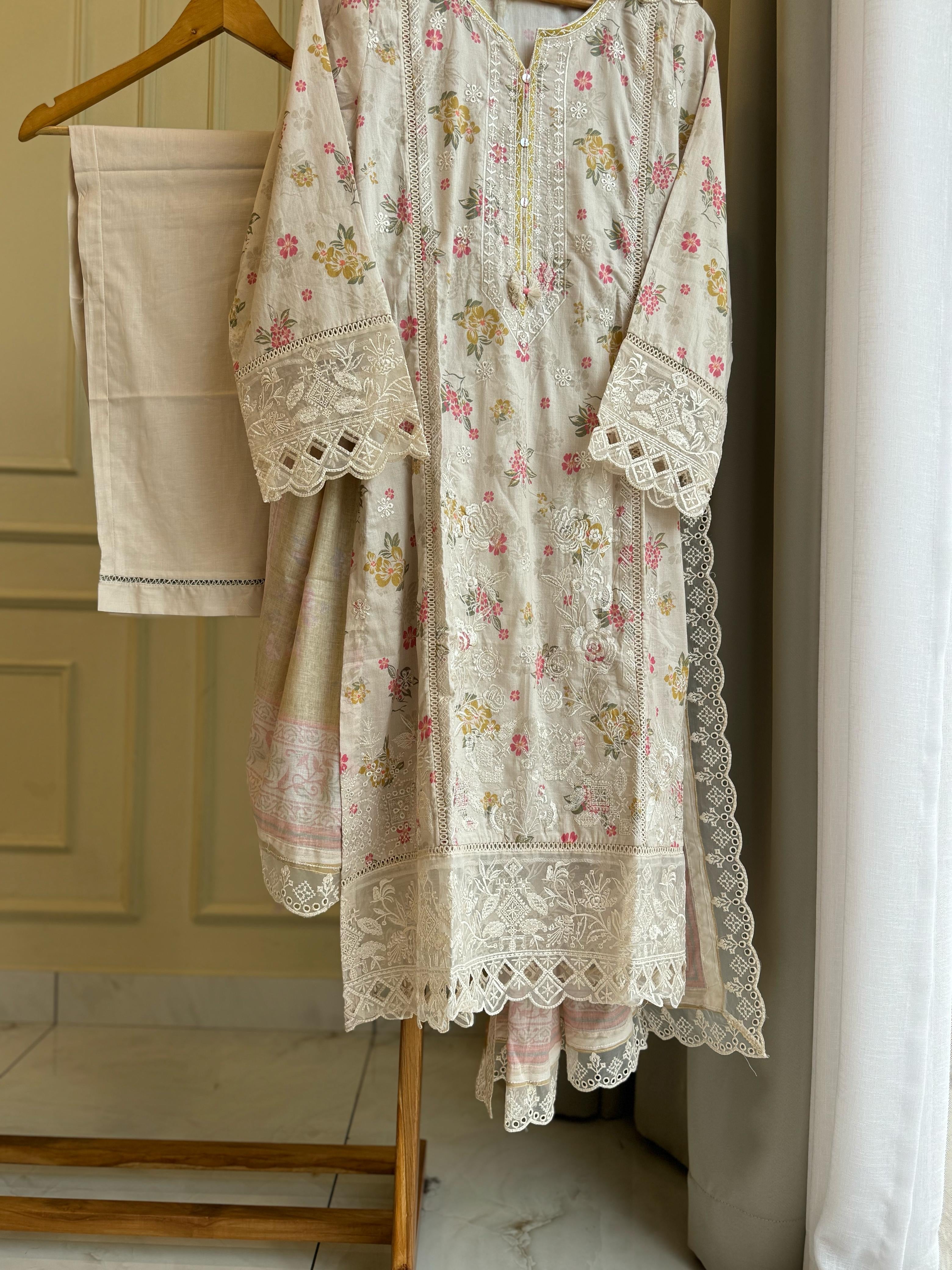 Signature Lawn Suit Featuring Cutwork-6