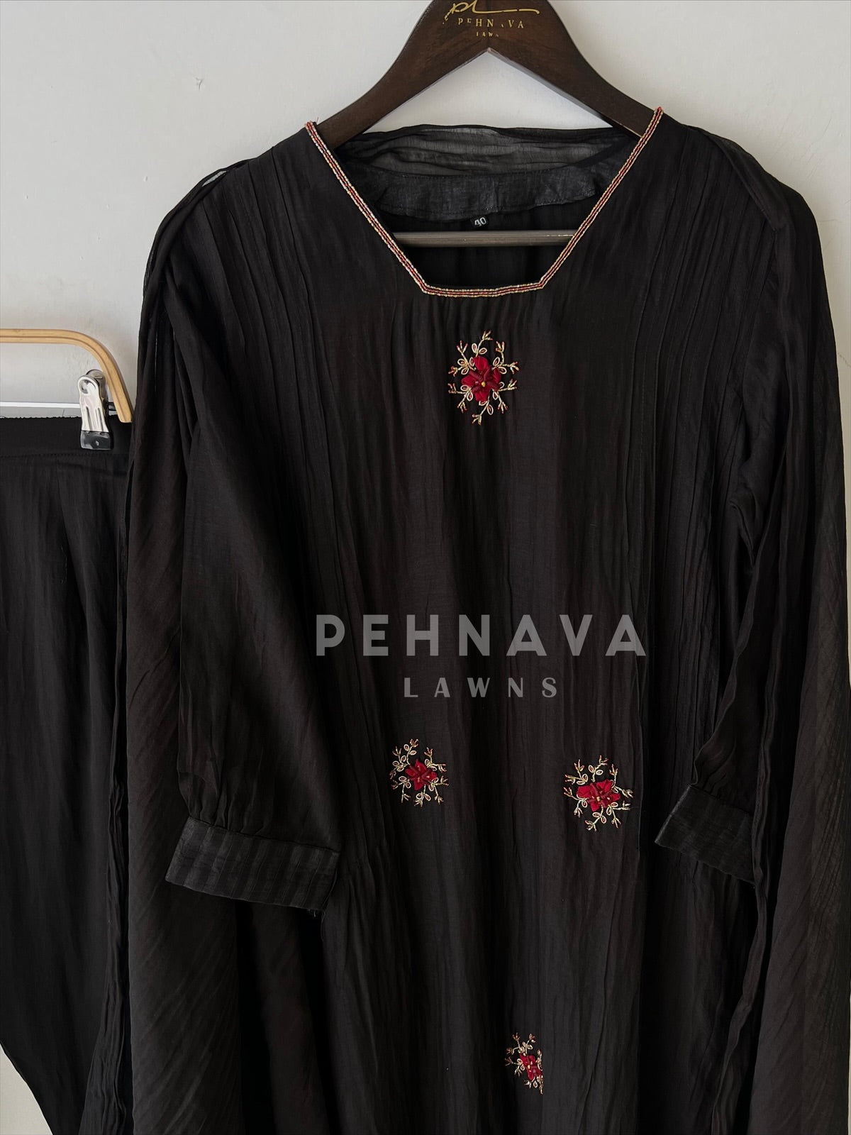 Premium Mul-Chandheri Handworked Suit - Pehnava Lawns