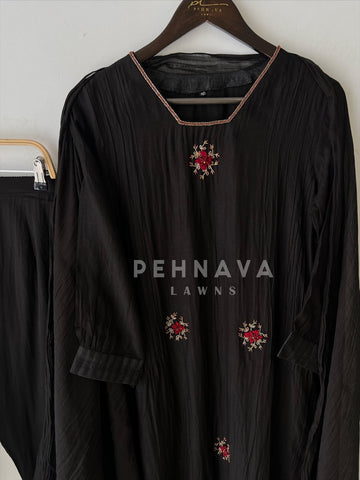 Premium Mul-Chandheri Handworked Suit - Pehnava Lawns