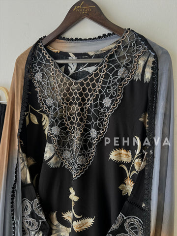 New Floral Embroidery Kurtha Suit