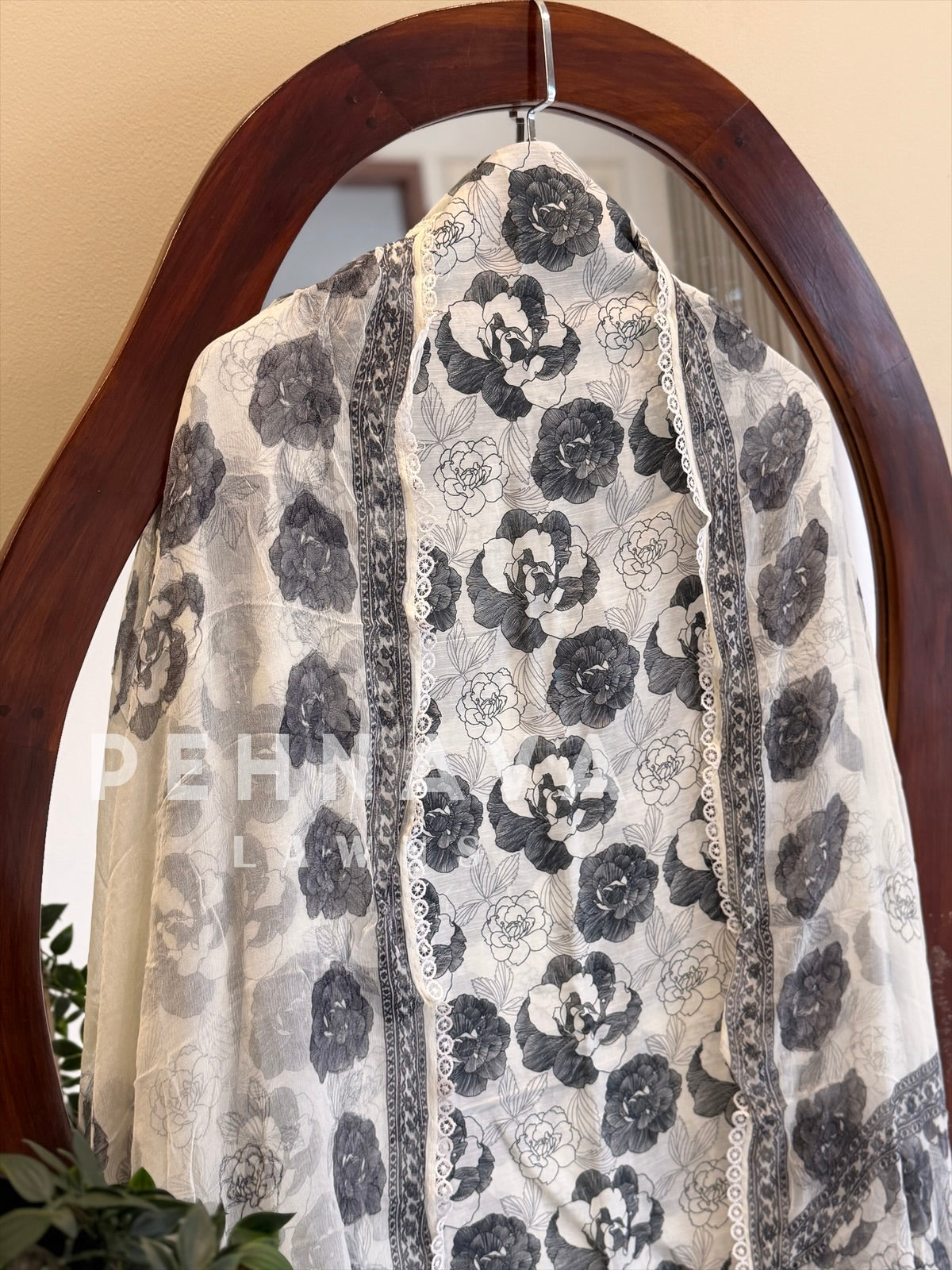Floral Printed Unstitched Suit (Dispatch Time 4-5 Days)