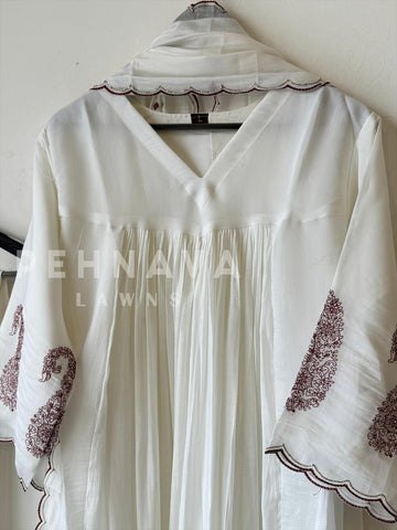 Classic Paisley Chanderi Suit [6-8 Dispatching time] - Pehnava Lawns