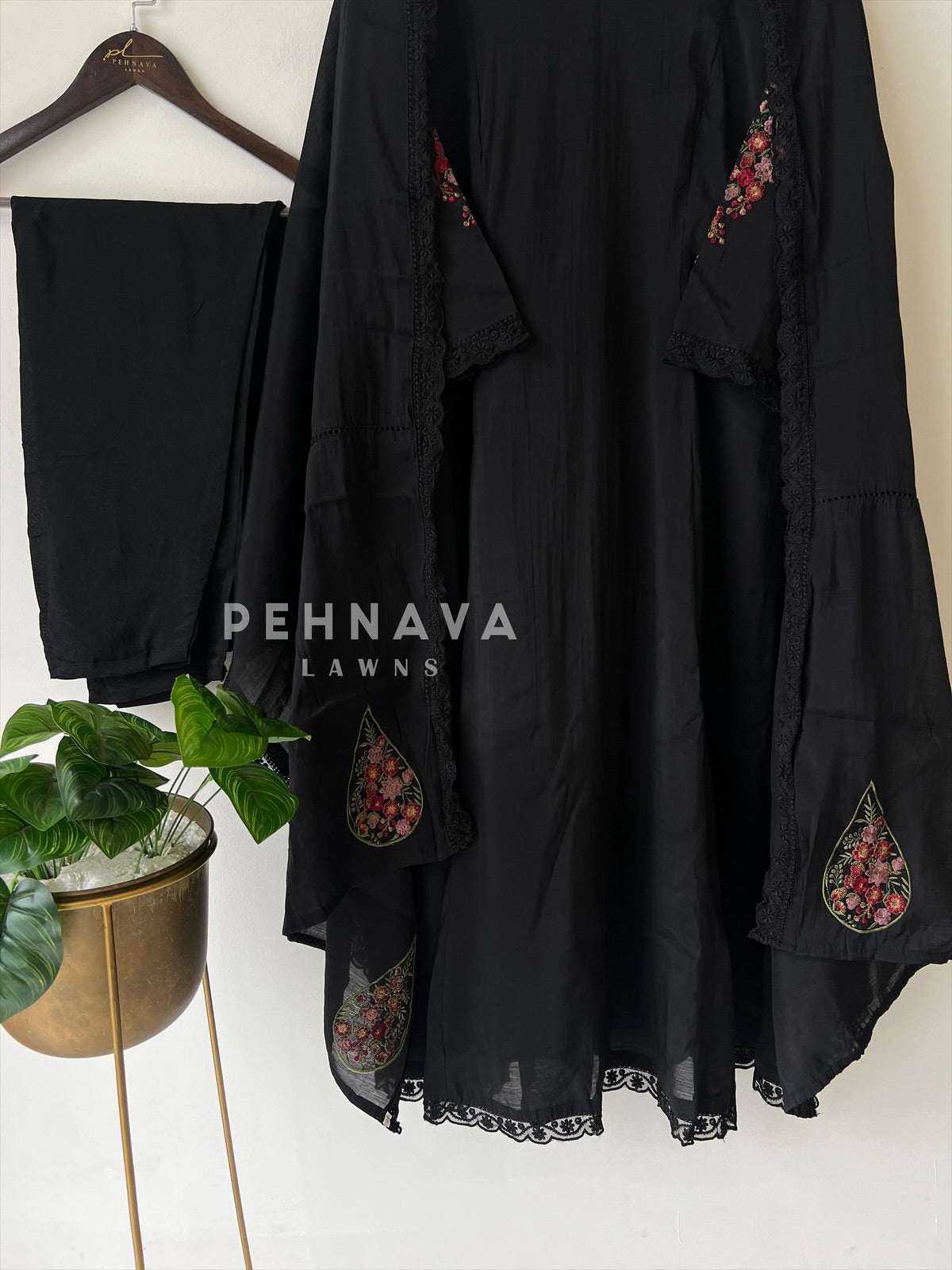 Lace Detailed Three-Piece Ensemble