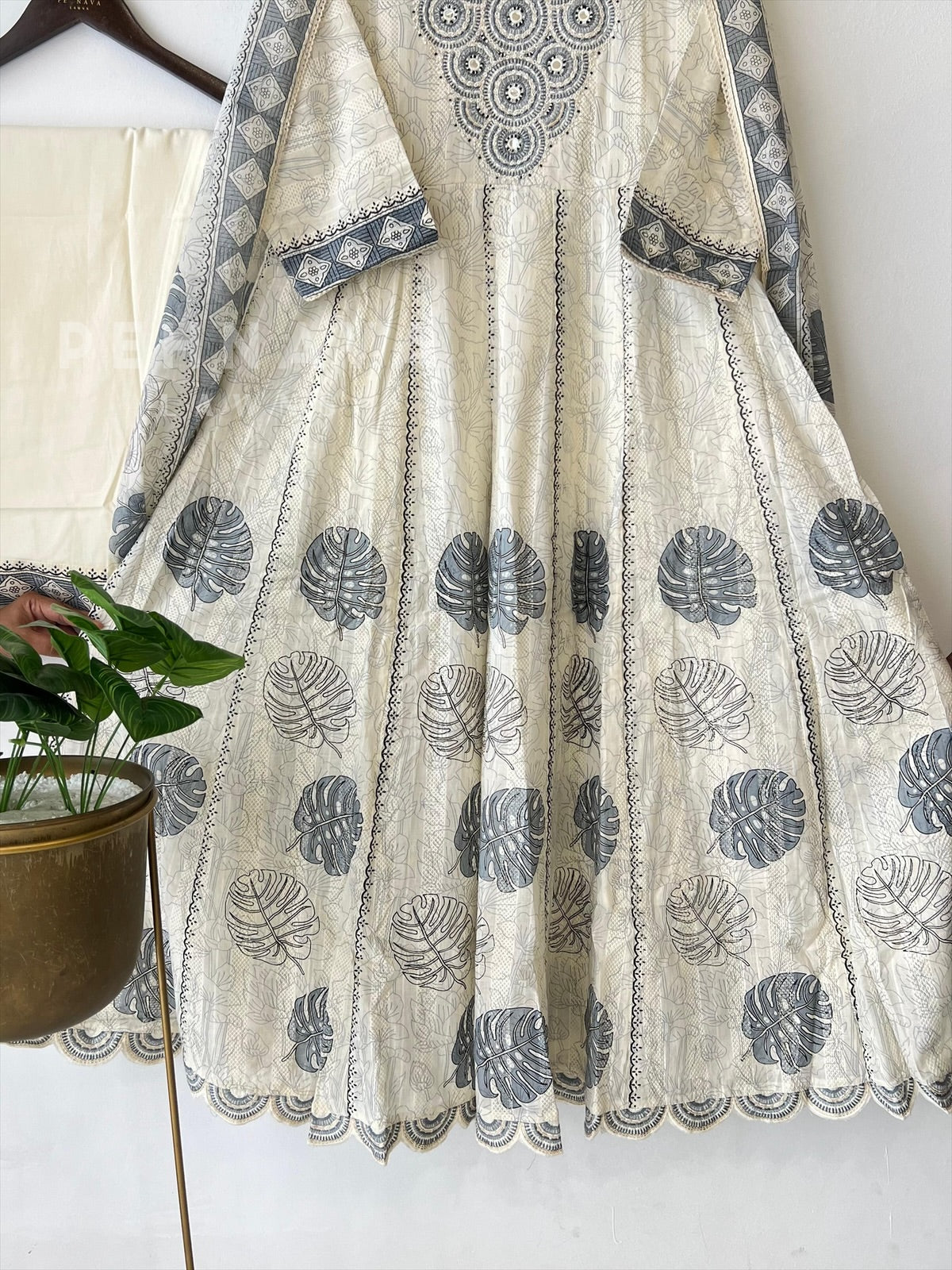 Pure cotton embroidered Anarakali suit - Pehnava Lawns