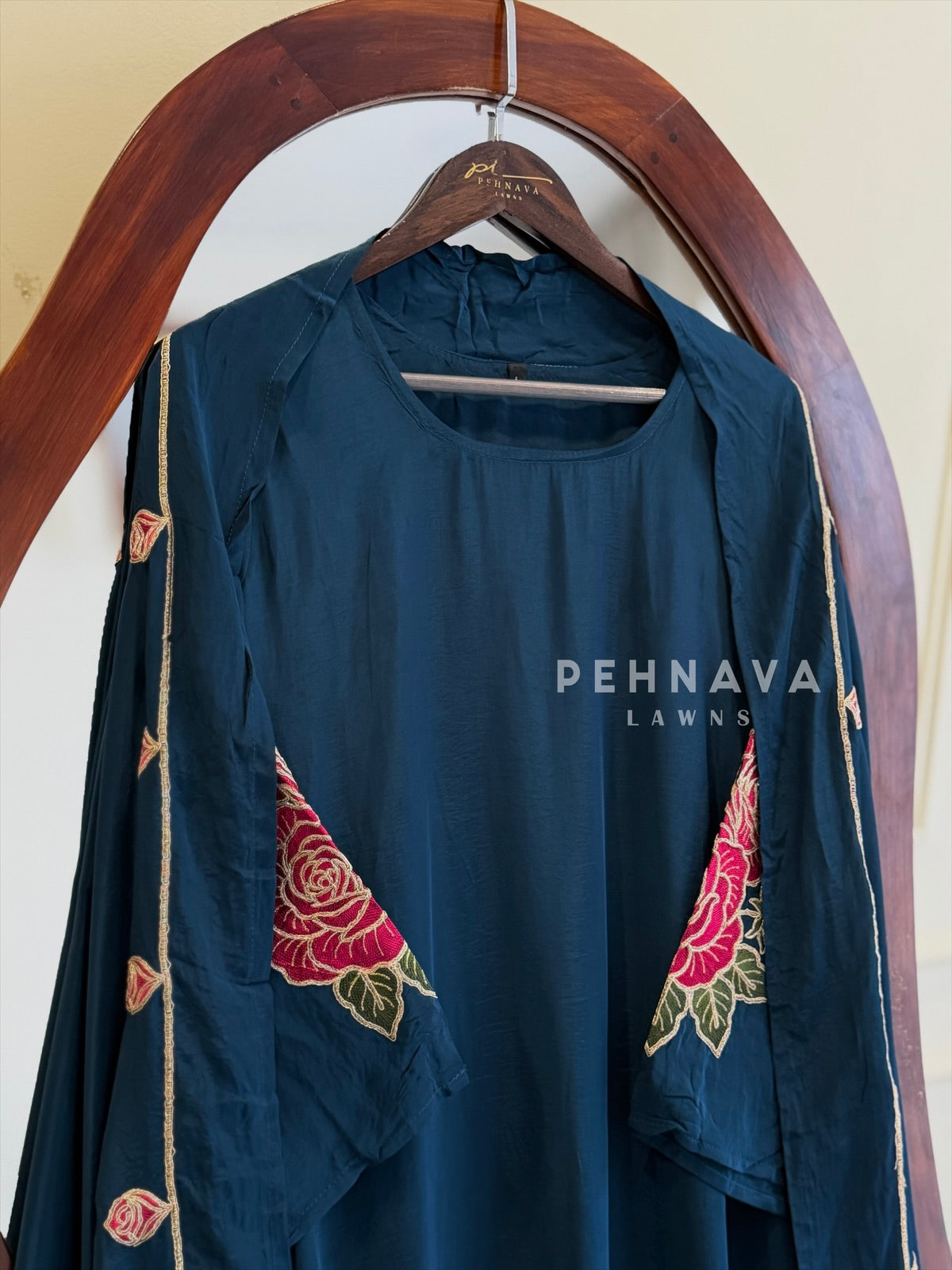 Floral Embroidered Suit4736 RR252