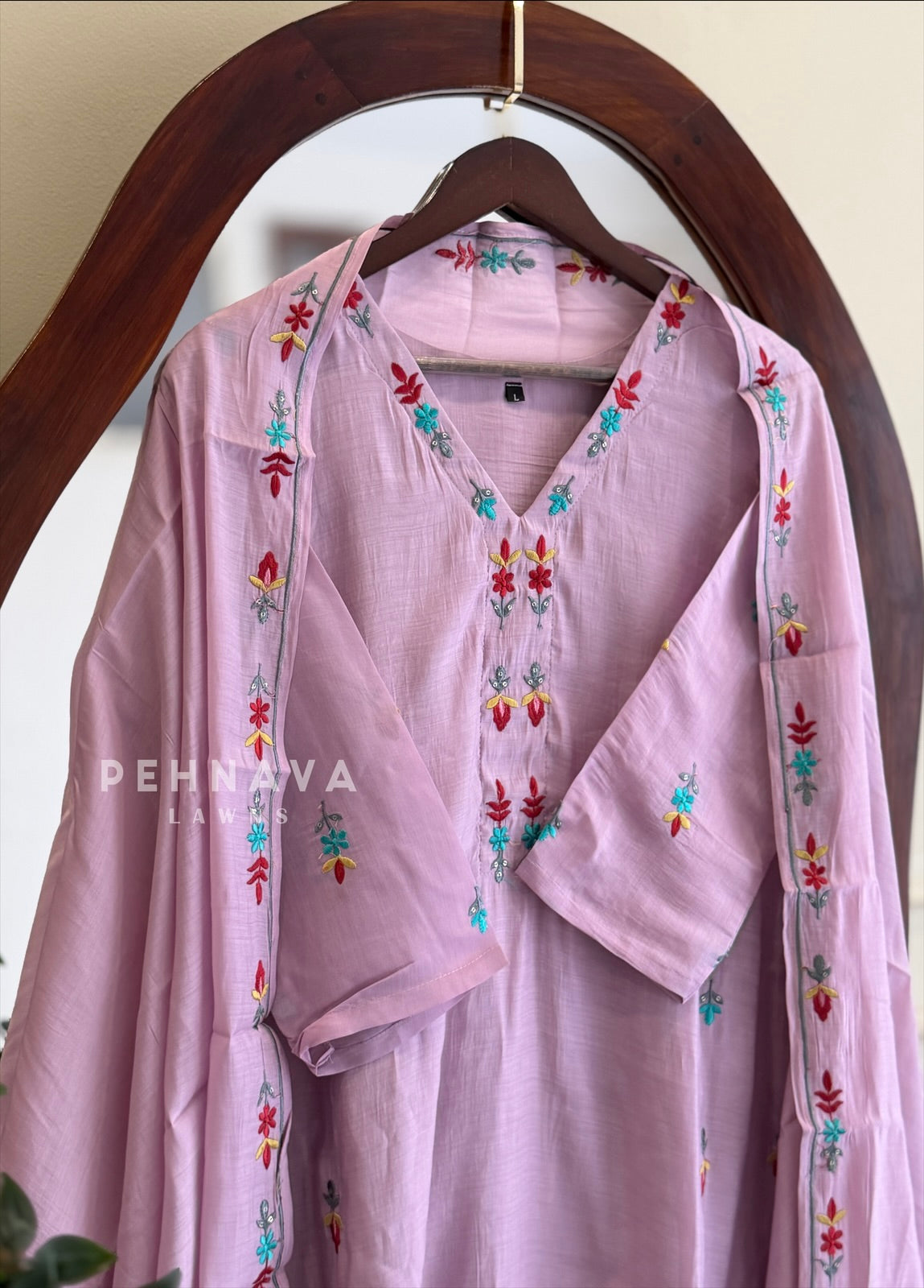 V-Neck EmbroideredSuit Set