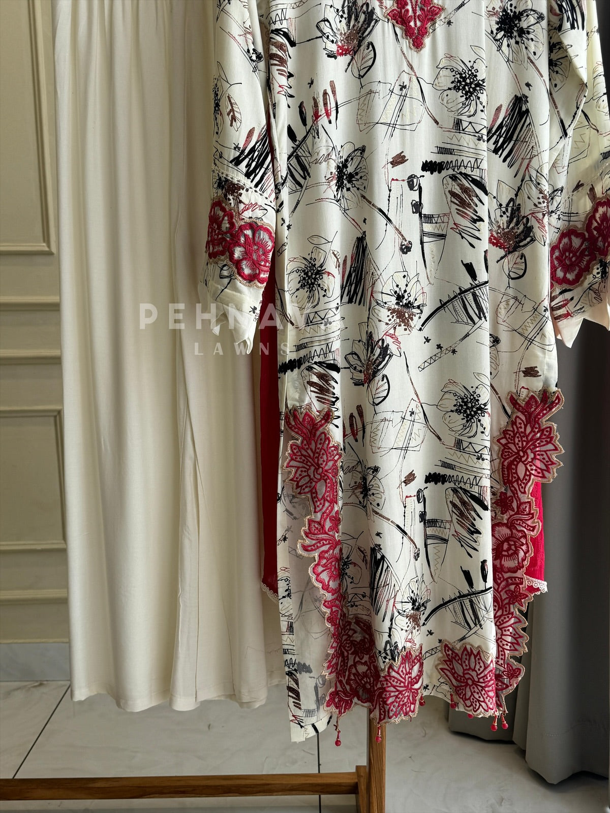 Floral Embroidery Kurtha set-New Colours LRC 143 - Pehnava Lawns