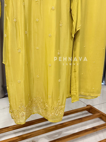 Premium Handworked Chinnon Ensemble 8897