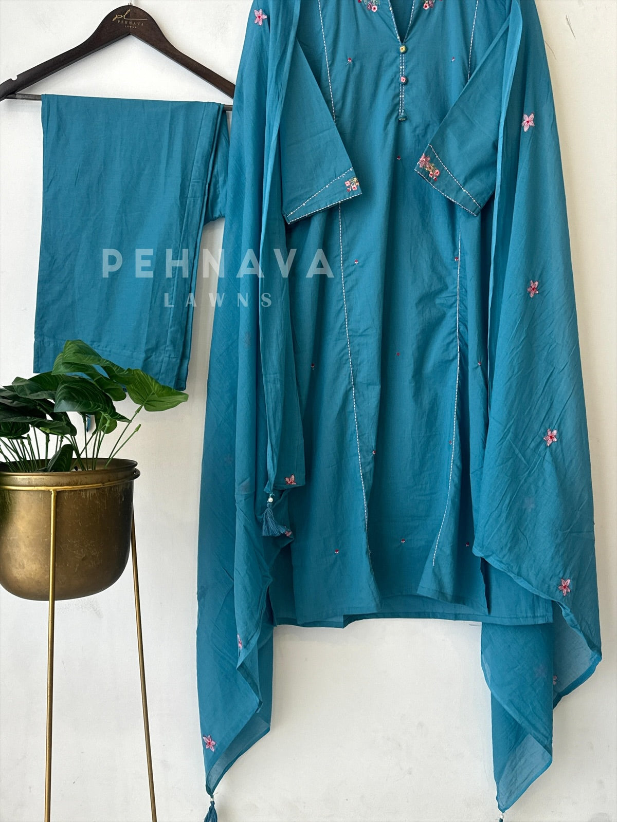 Embroidered Cotton Casual Suit-3028 - Pehnava Lawns