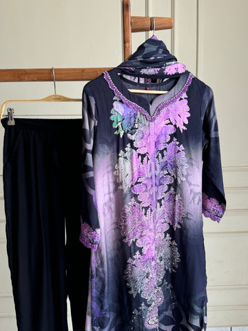 Muslin Hand detailed suit -M75