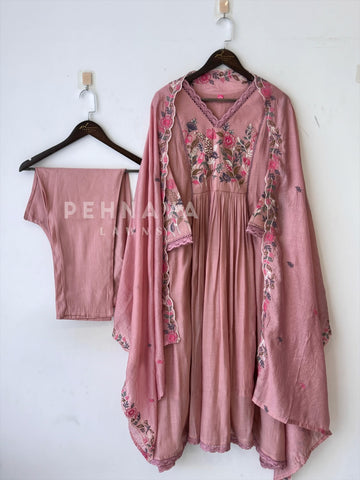 Chanderi Embroidered Lace Suit Set