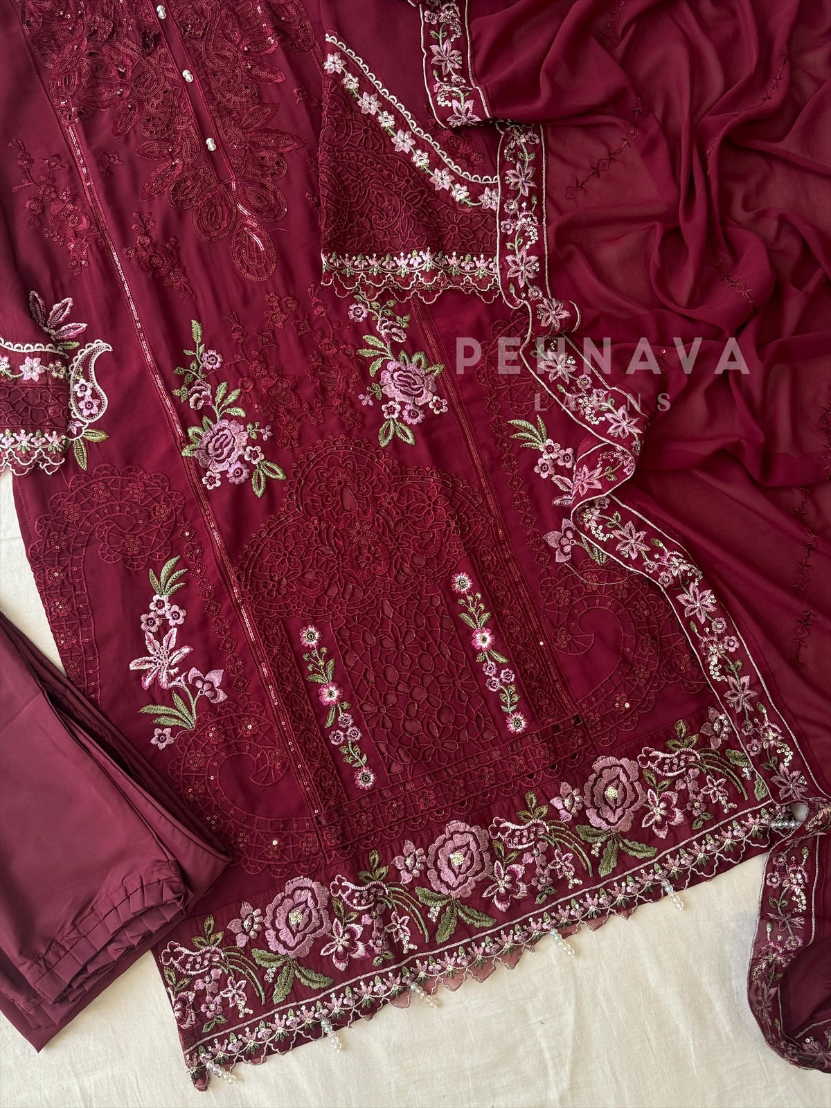 Classic Floral Embroidery Set-5560