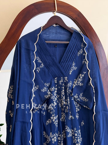 Scallop Border Embroidered Suit Set