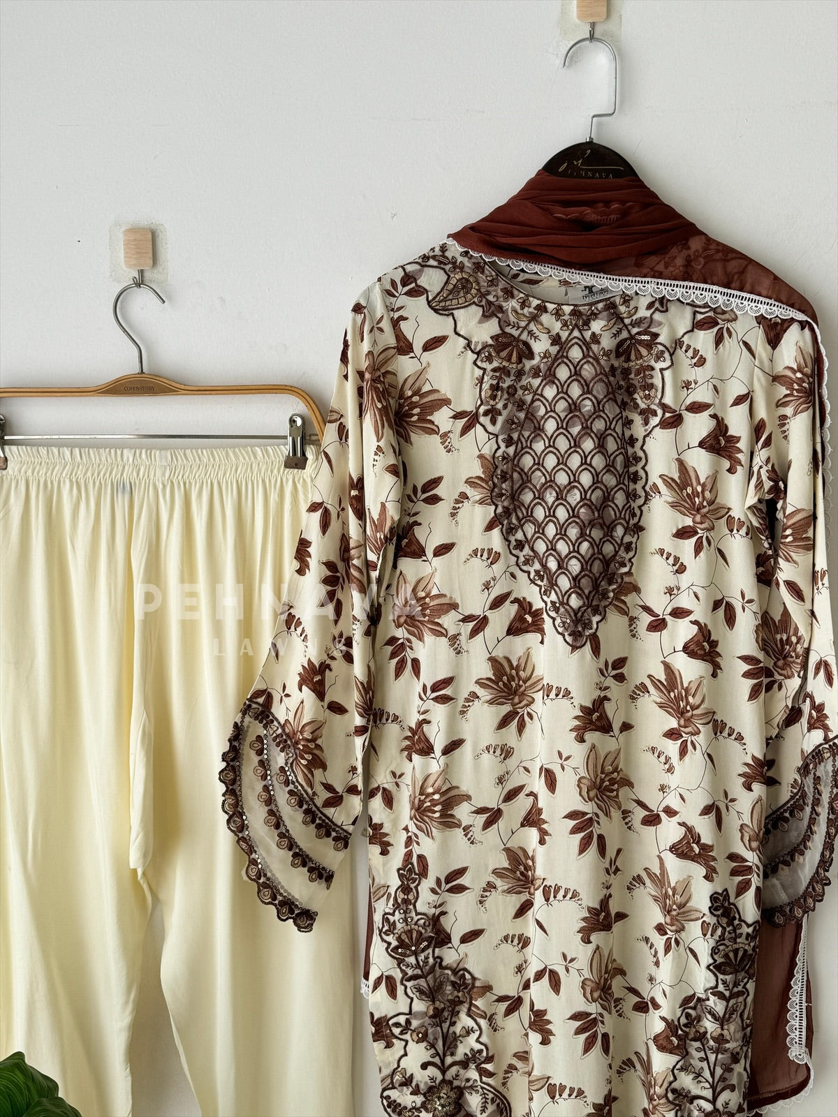 New Floral Embroidery Kurtha Set-247