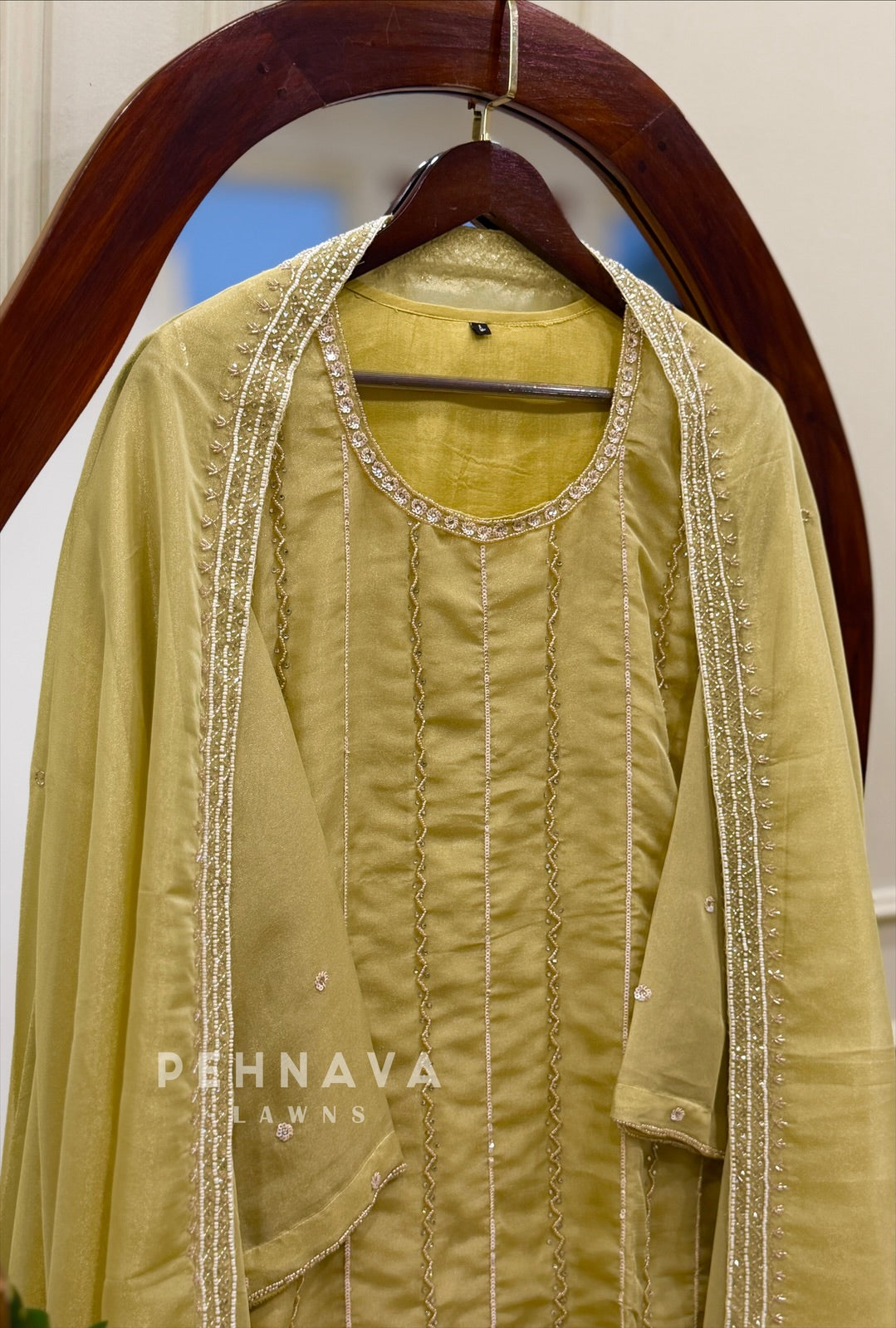 Tissue Handworked Stitched Suit-322