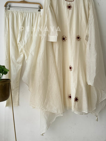 Premium Mul-Chandheri Handworked Suit - Pehnava Lawns