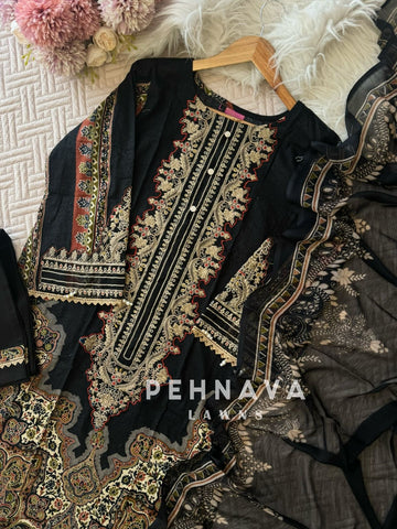 Printed casual suit with chiffon dupatta