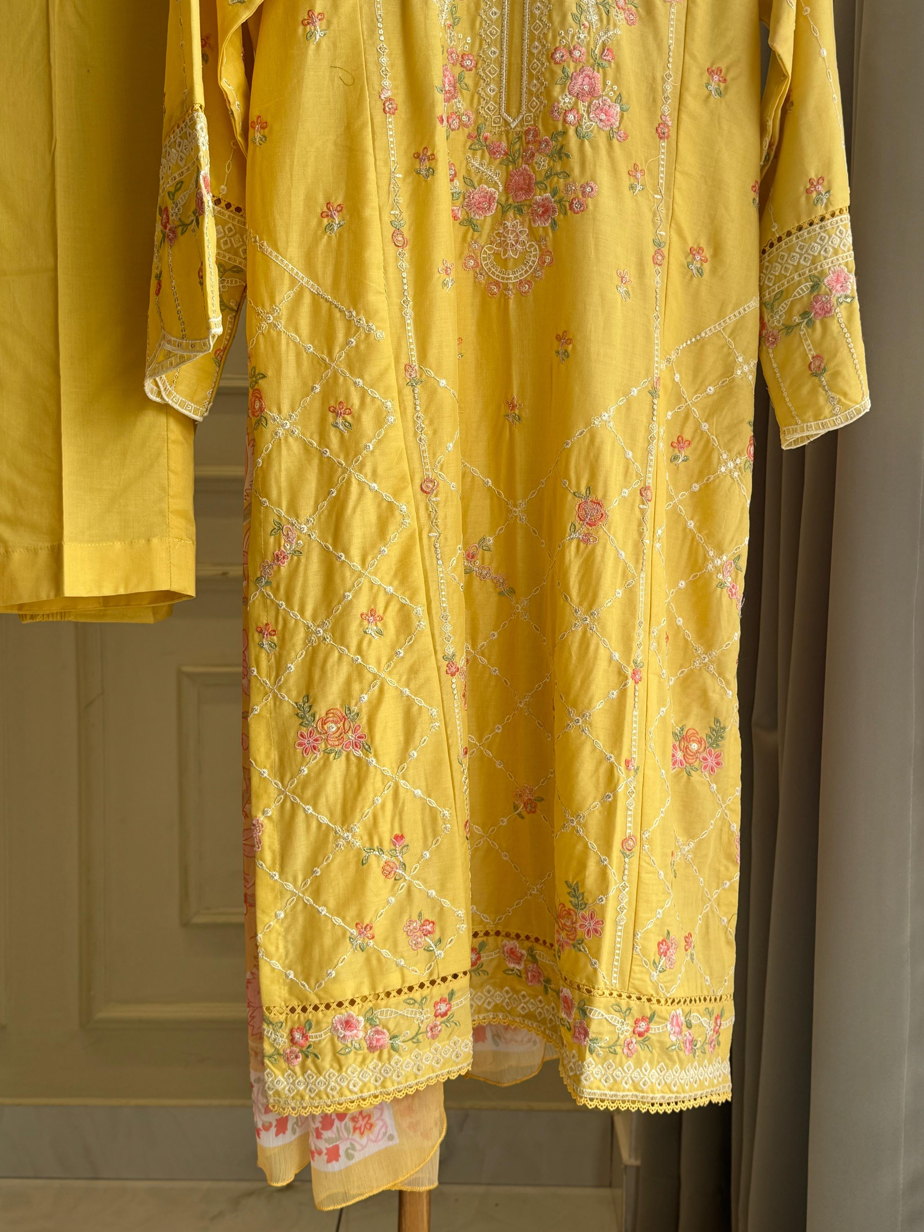 Binsaeed Pakistani Embroidered lawn Suit-0859