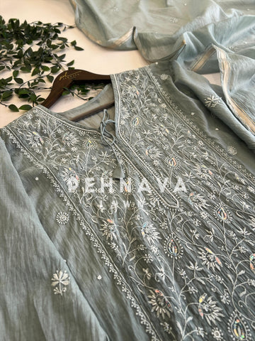 Chanderi chikankari suit - Pehnava Lawns