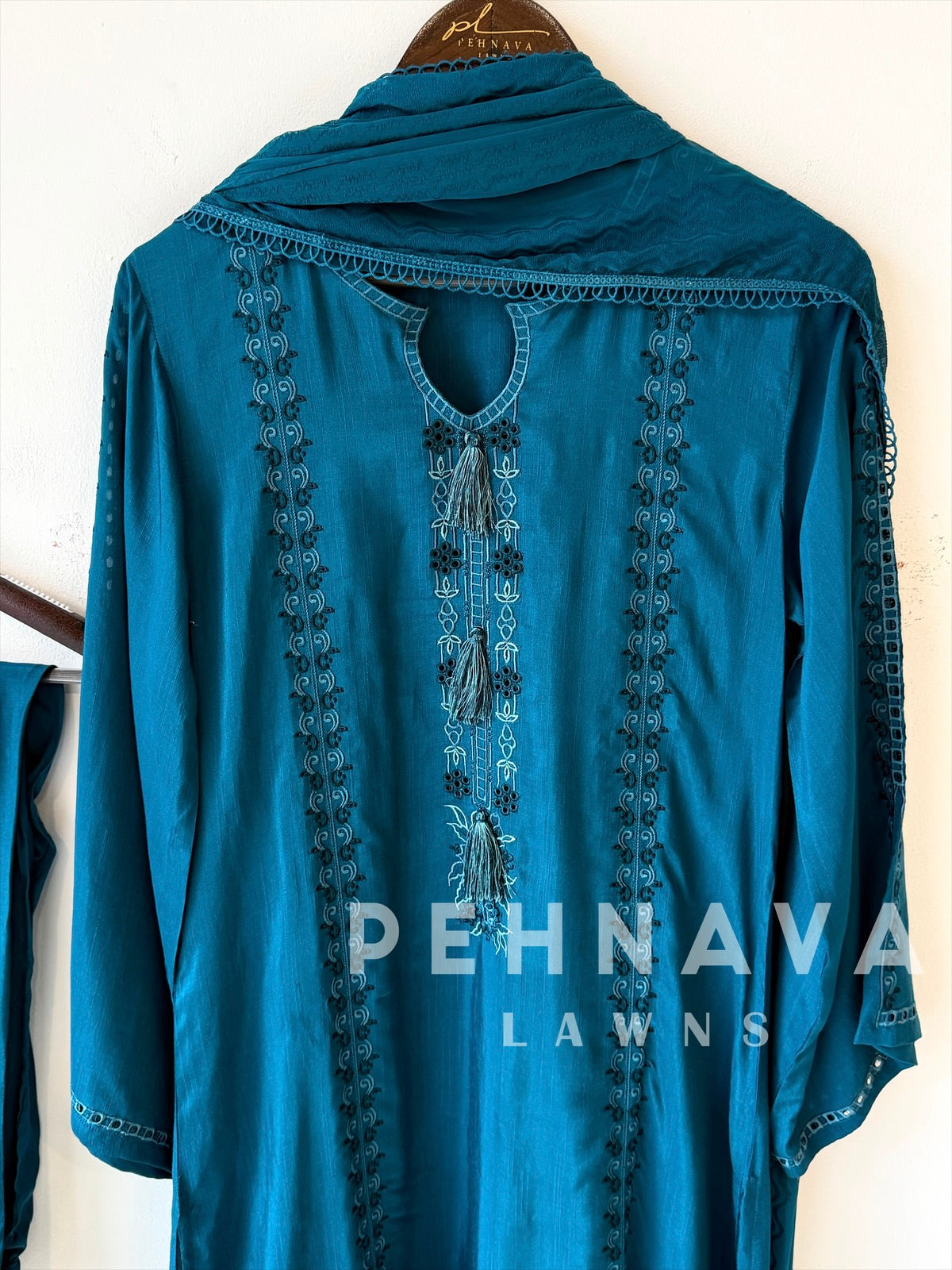 Muslin Embroidered Ensemble D041