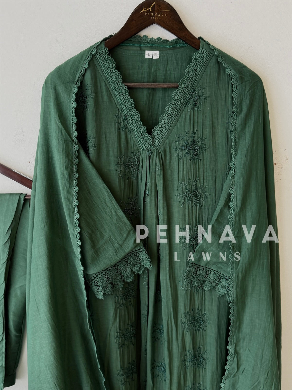 Chanderi Embroidered Suit-17461